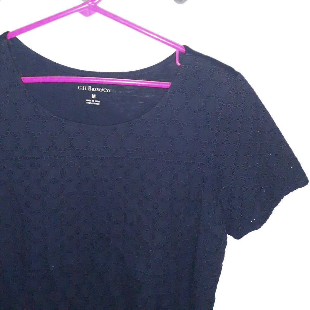 GH Bass & Co Top Womens M Navy Blue Cotton Embroidered Eyelet Short Sleeve Shirt